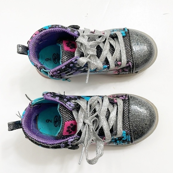 Athletic Works animal print toddler girls light up sneakers - Picture 5 of 8